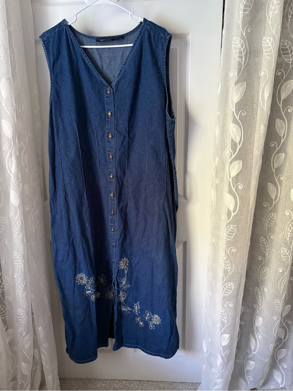 M. P. H. Vintage Denim Button-Front maxi Dress Floral Embroidery plus size 2X
